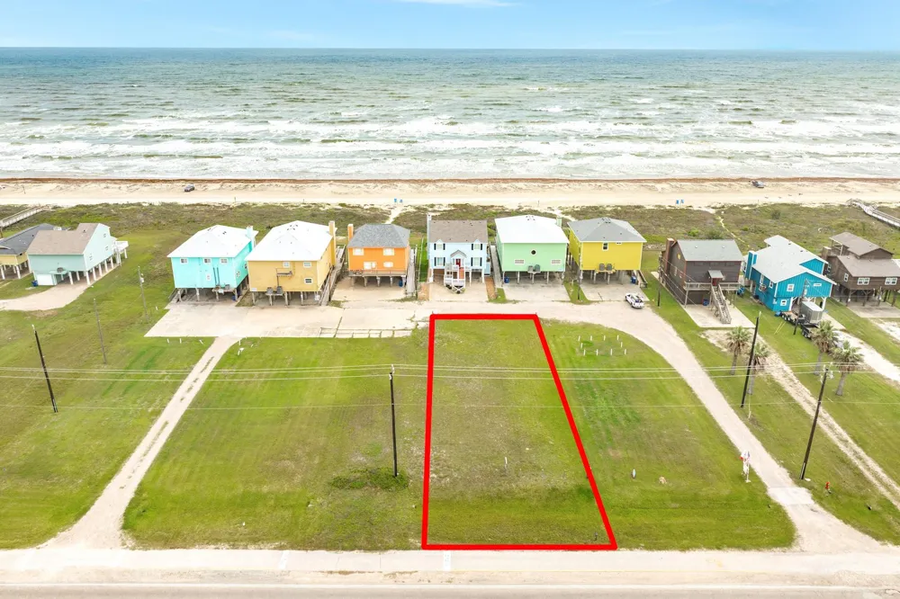 2442 Bluewater Highway Surfside Beach, TX 77541