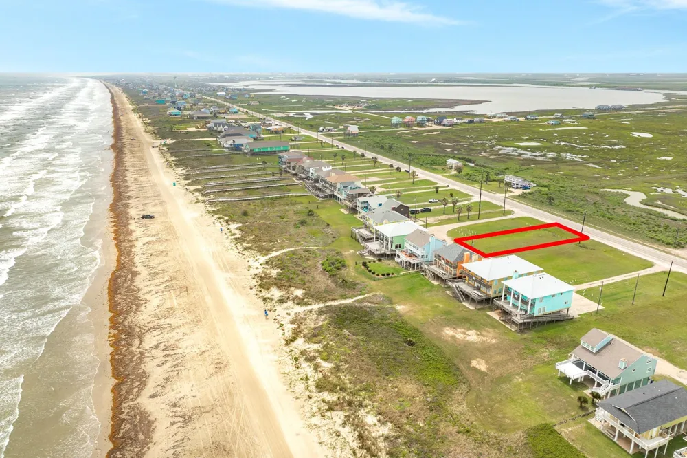 2442 Bluewater Highway Surfside Beach, TX 77541