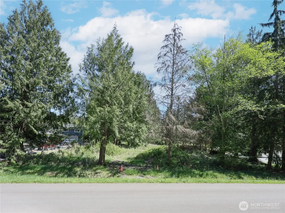 13821 30th Avenue NW Tulalip, WA 98271