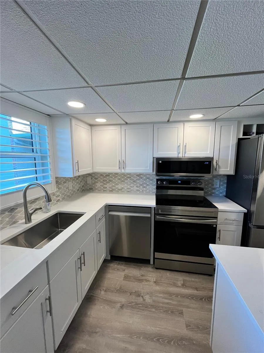2727 75TH STREET W #7A14 Bradenton, FL 34209