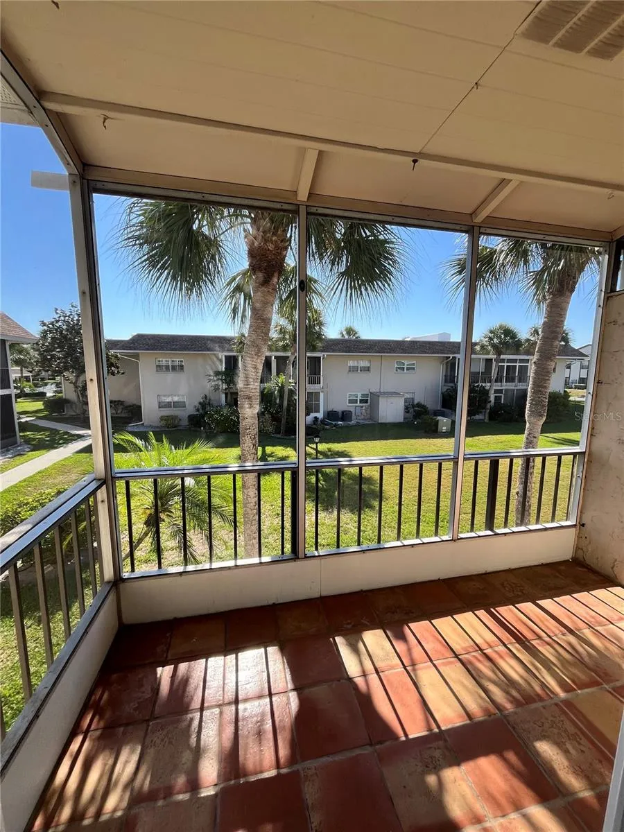 2727 75TH STREET W #7A14 Bradenton, FL 34209