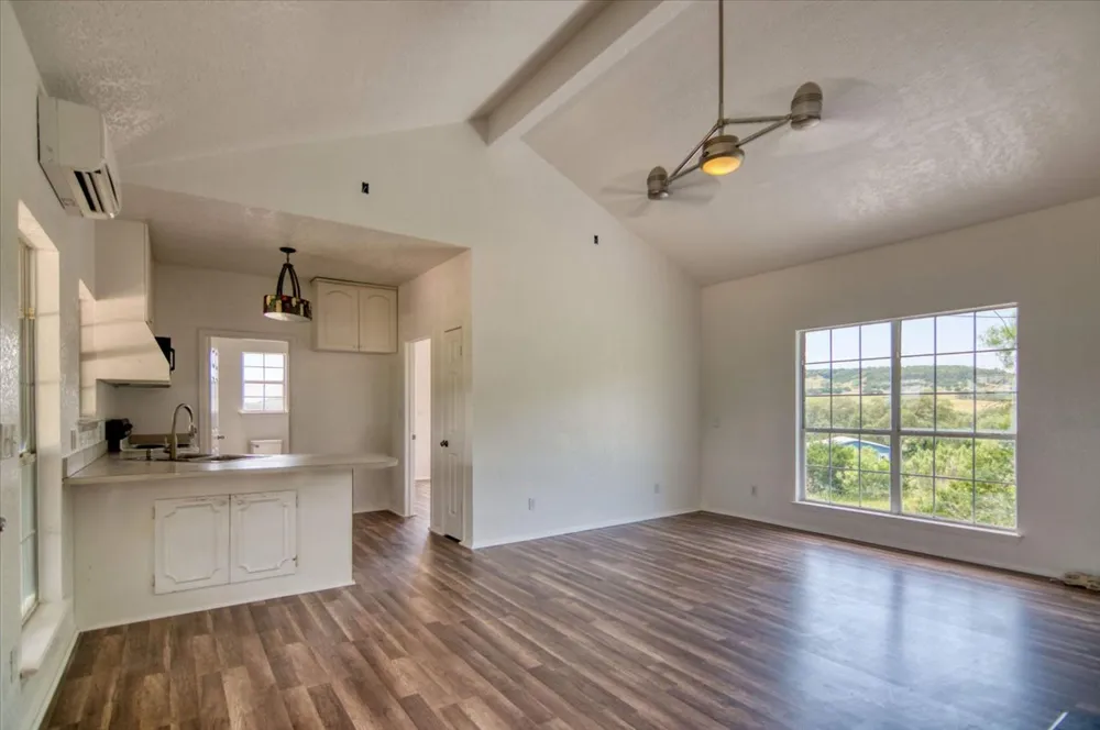 1630 County Road 335 Burnet, TX 78611