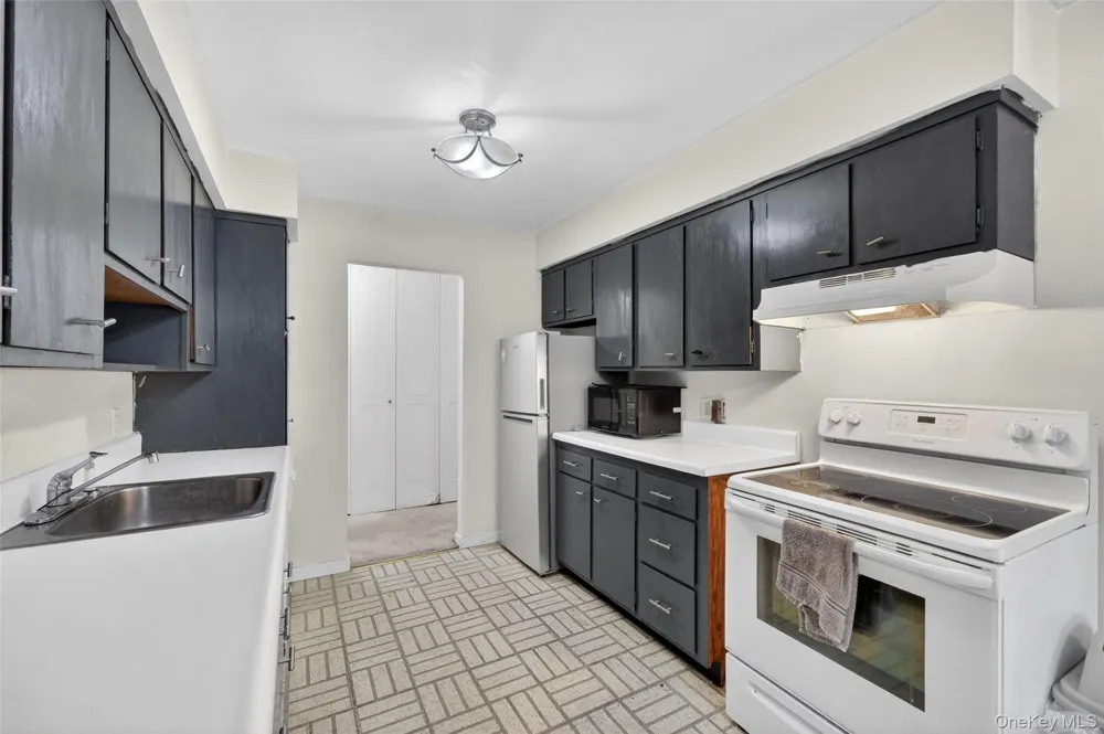 10 Oakwood Terrace #65 New Windsor, NY 12553