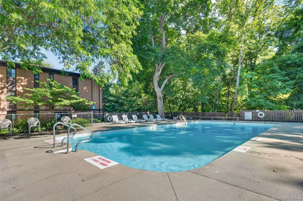 10 Oakwood Terrace #65 New Windsor, NY 12553
