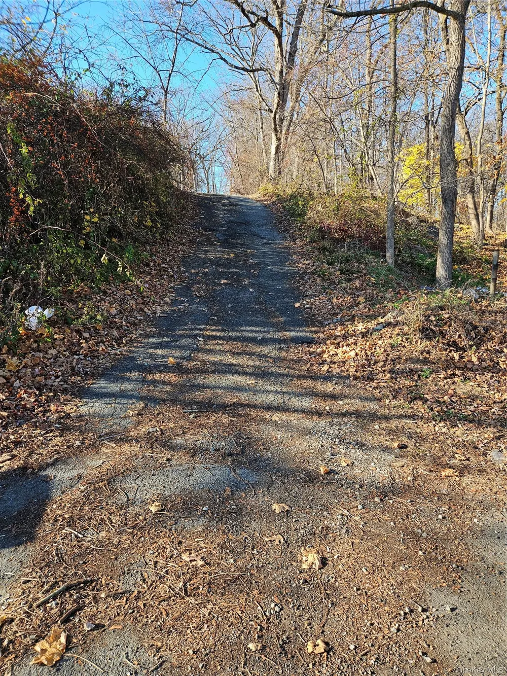 35 Apple Street Sloatsburg, NY 10974