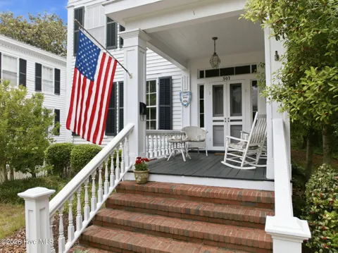 307 Ann Street