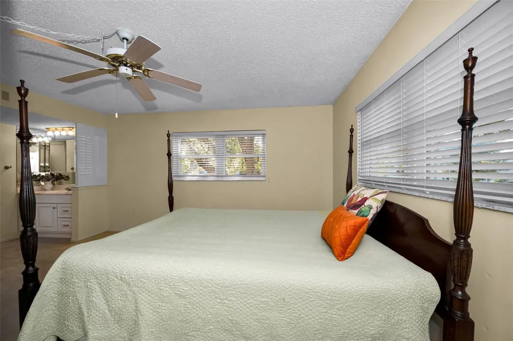 936 VIRGINIA STREET #201 Dunedin, FL 34698