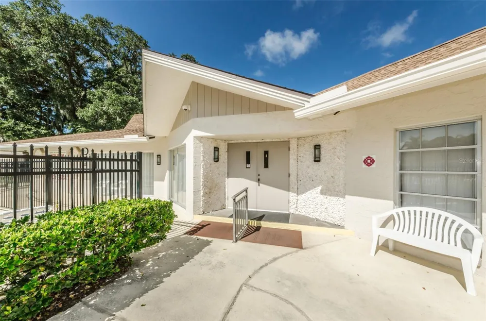 936 VIRGINIA STREET #201 Dunedin, FL 34698