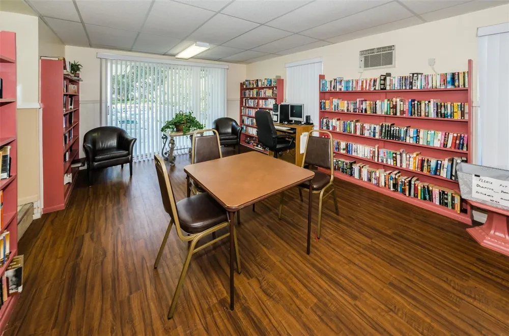 936 VIRGINIA STREET #201 Dunedin, FL 34698
