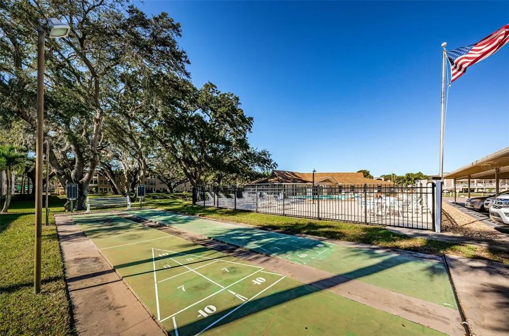 936 VIRGINIA STREET #201 Dunedin, FL 34698