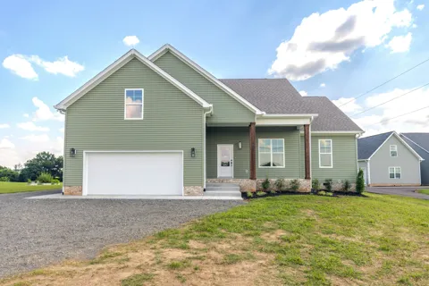 8637 Highway 52