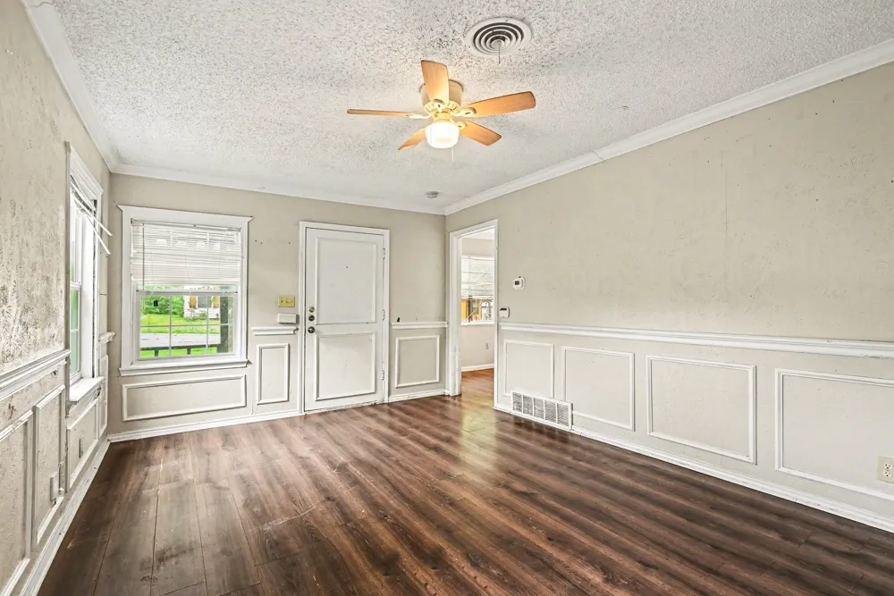 5025 Langley Road River Oaks, TX 76114