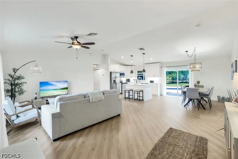 Oasis Boulevard Cape Coral, FL 33914