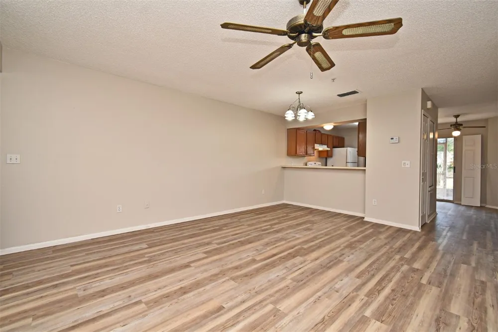 144 RESERVE CIRCLE #112 Oviedo, FL 32765