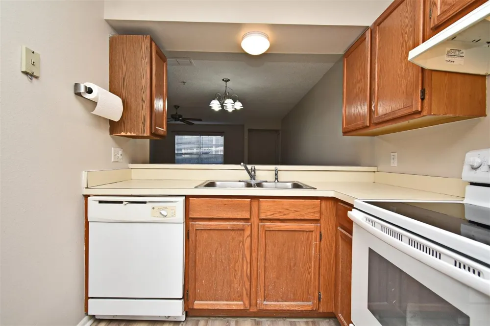 144 RESERVE CIRCLE #112 Oviedo, FL 32765