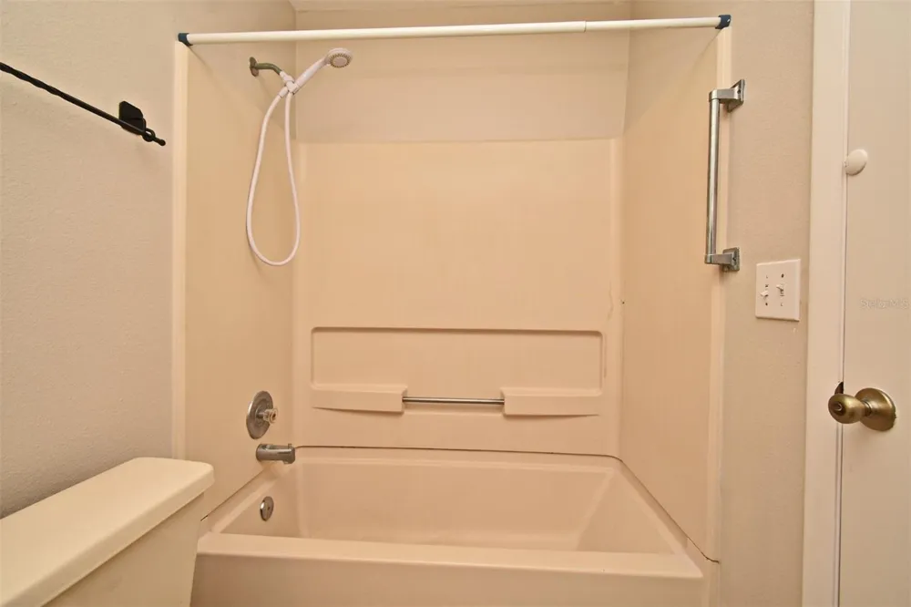 144 RESERVE CIRCLE #112 Oviedo, FL 32765