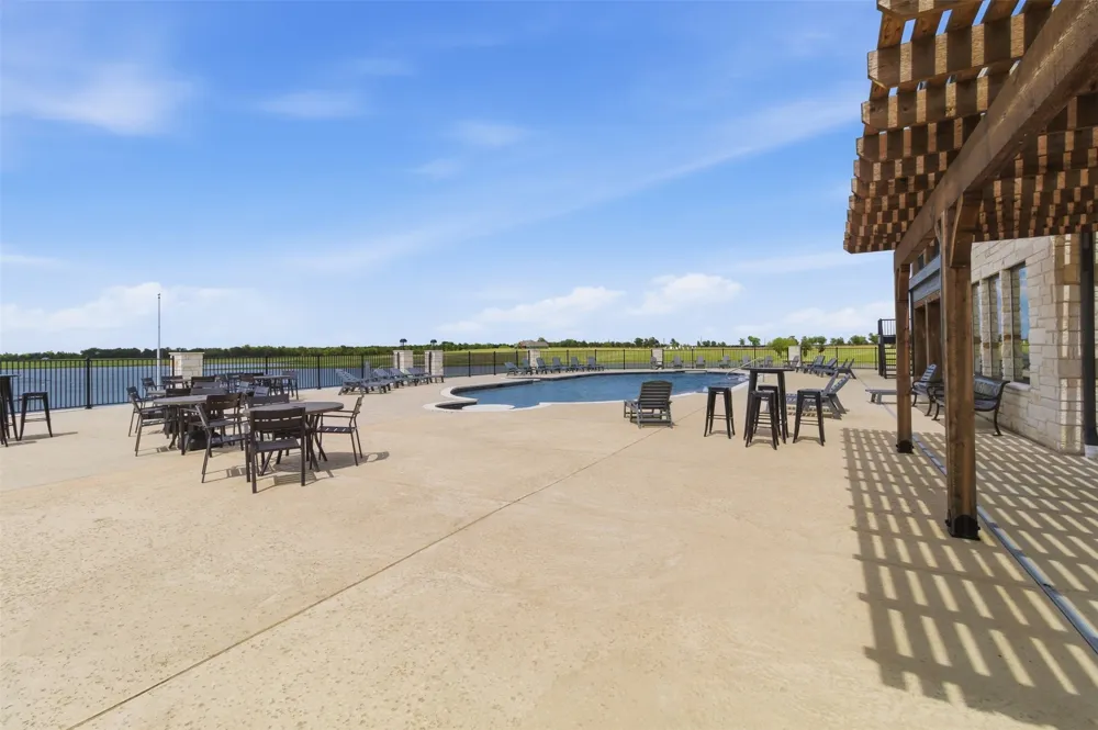 215 Lakeshore Terrace Windom, TX 75492