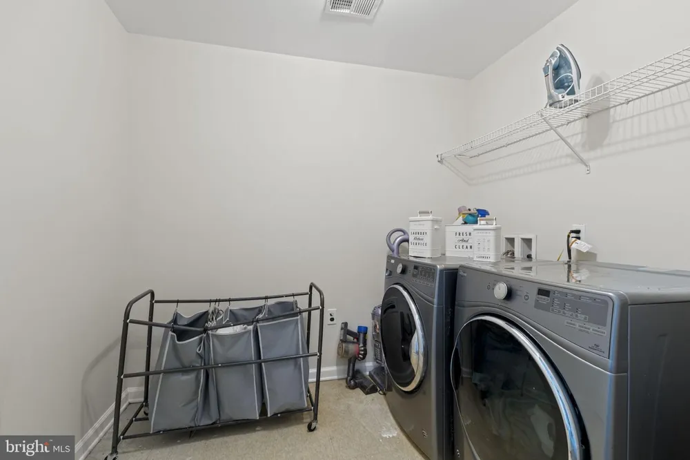 1032 LAMBERTON STREET Trenton, NJ 08611