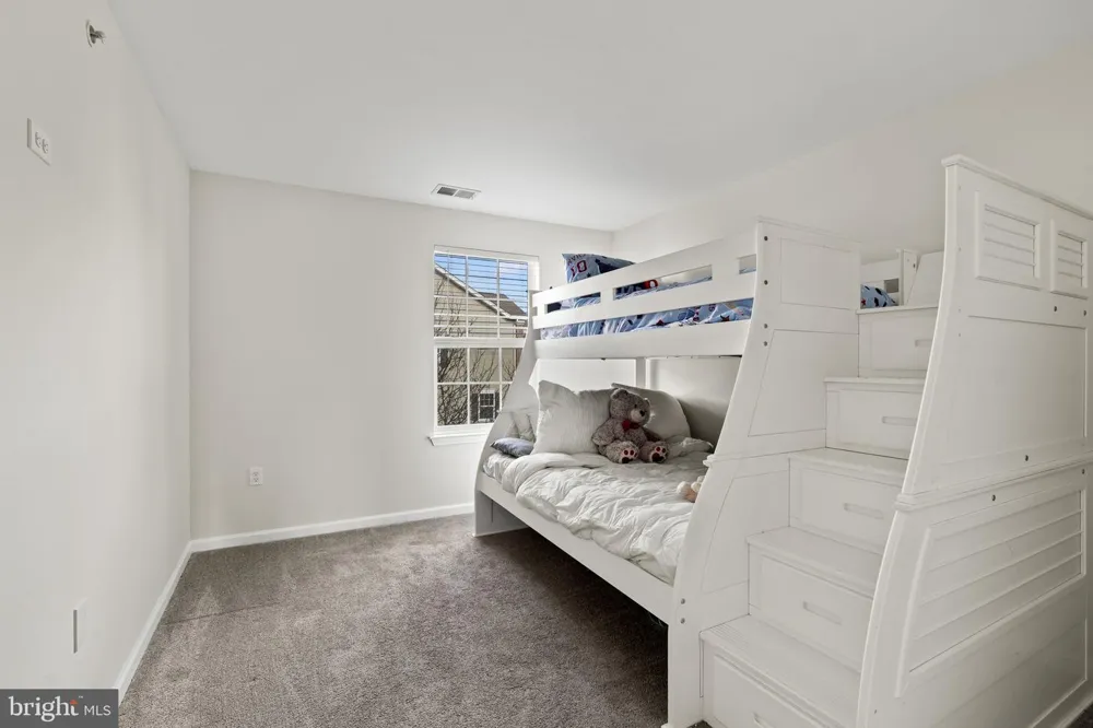 1032 LAMBERTON STREET Trenton, NJ 08611