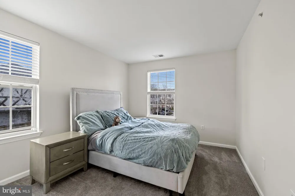 1032 LAMBERTON STREET Trenton, NJ 08611