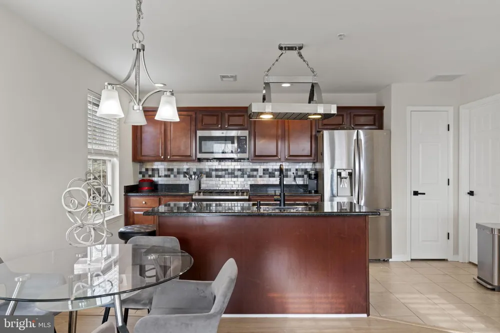 1032 LAMBERTON STREET Trenton, NJ 08611