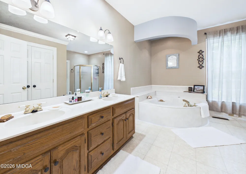 5771 Rogers Road Lizella, GA 31052