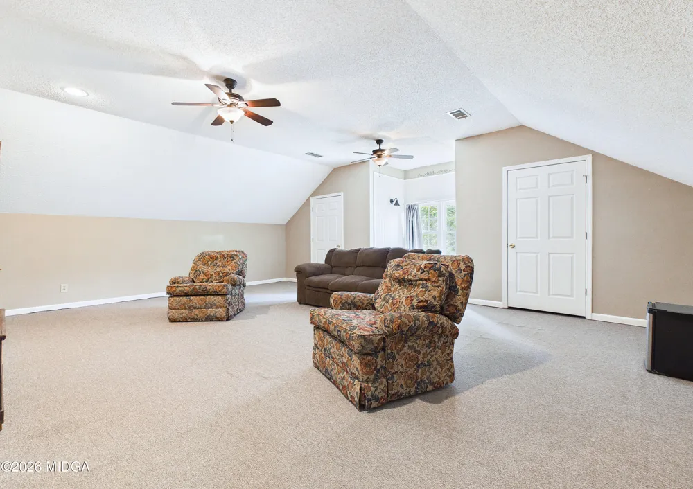 5771 Rogers Road Lizella, GA 31052
