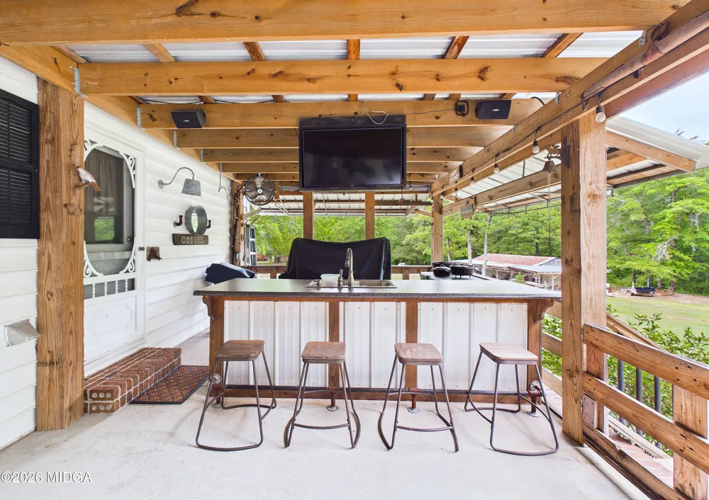 5771 Rogers Road Lizella, GA 31052