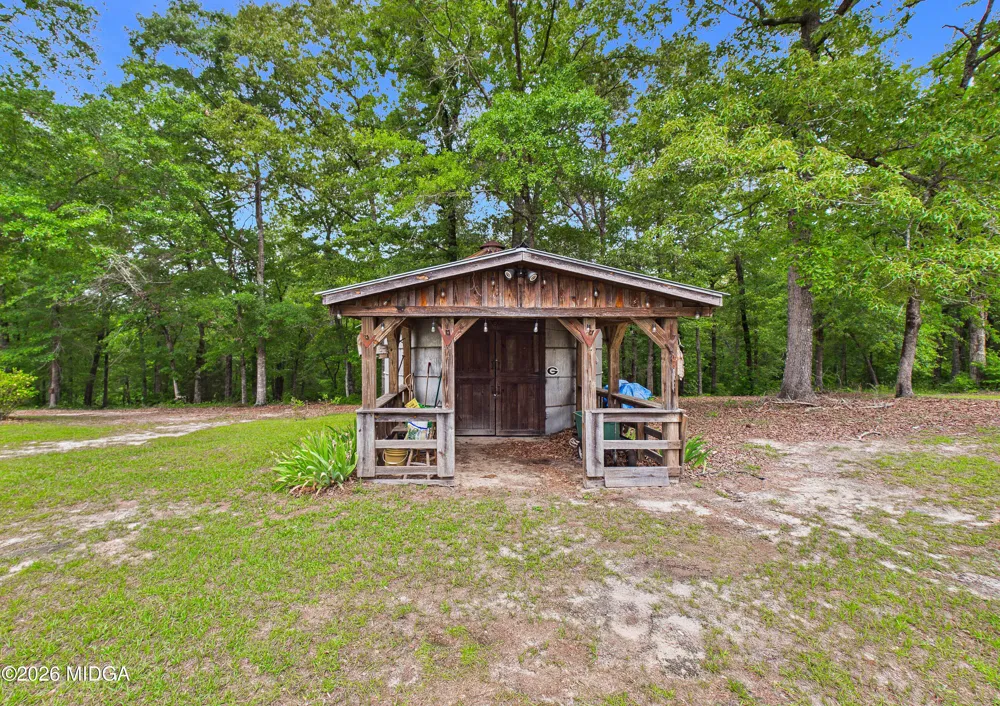 5771 Rogers Road Lizella, GA 31052