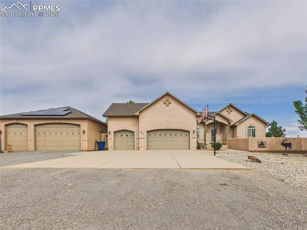 553 S Saunders Drive Pueblo West, CO 81007