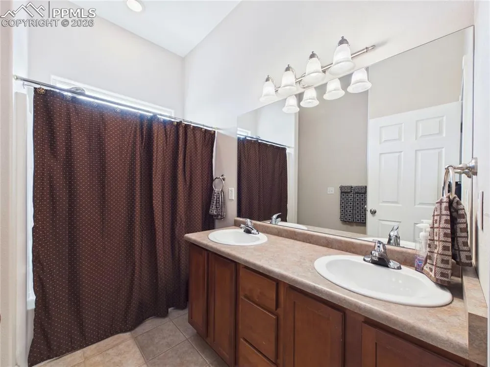 553 S Saunders Drive Pueblo West, CO 81007