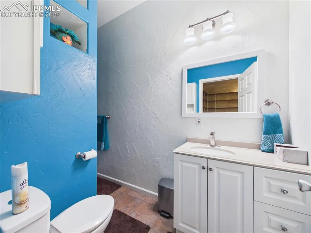553 S Saunders Drive Pueblo West, CO 81007