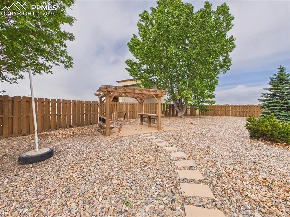 553 S Saunders Drive Pueblo West, CO 81007