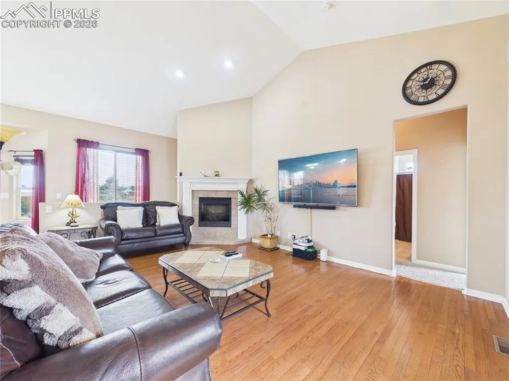 553 S Saunders Drive Pueblo West, CO 81007