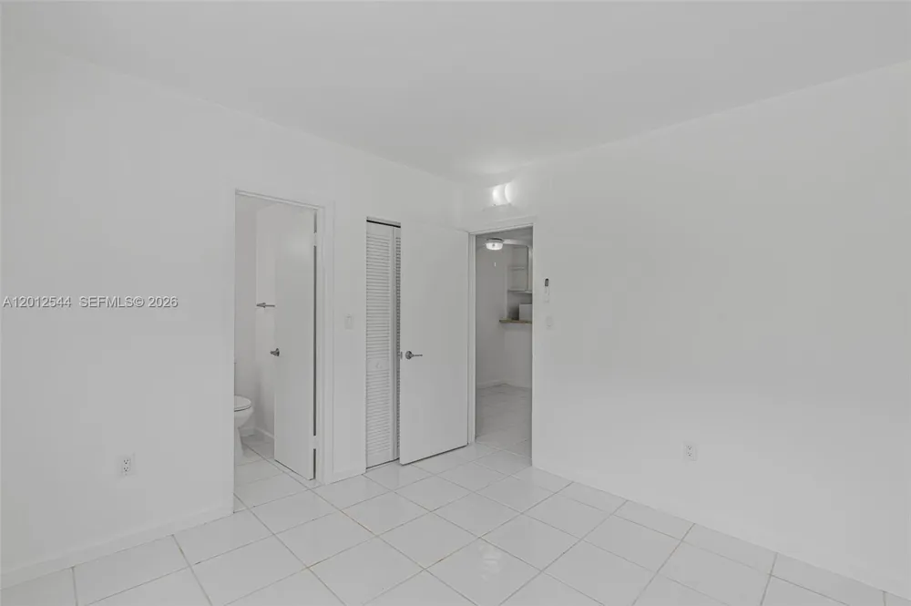6330 SW 79th St #2 South Miami, FL 33143
