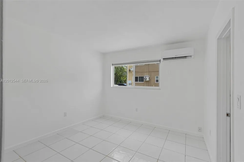 6330 SW 79th St #2 South Miami, FL 33143