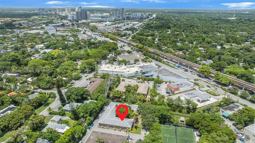 6330 SW 79th St #2 South Miami, FL 33143