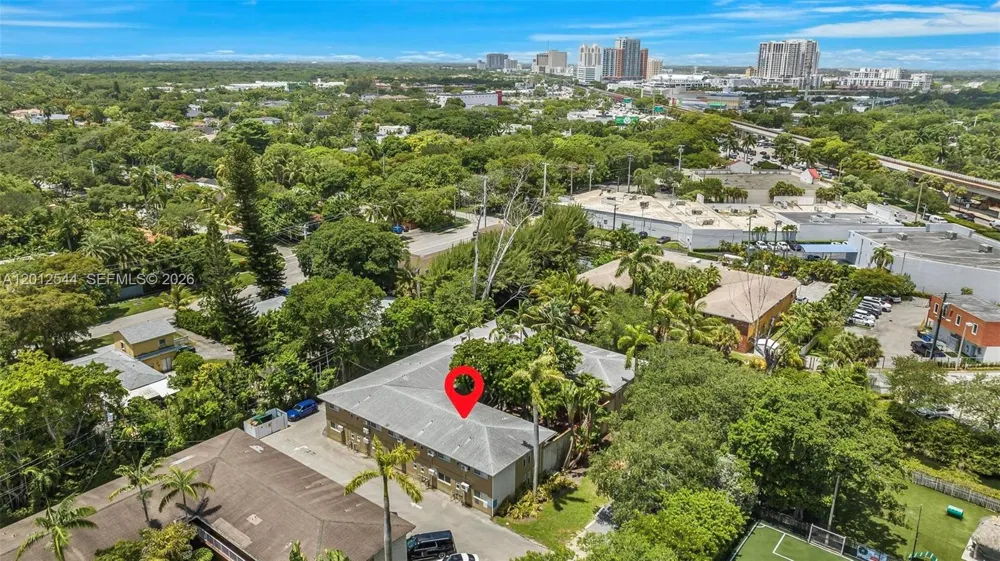 6330 SW 79th St #2 South Miami, FL 33143