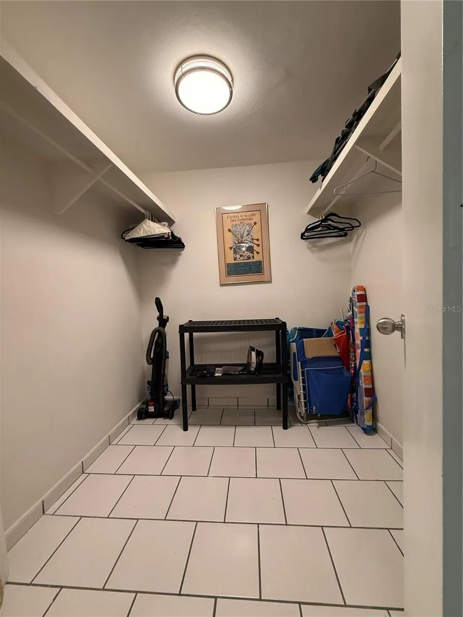 5245 ISLA VERDE AVENUE #208 Carolina, PR 00979