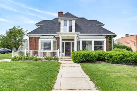 58 W First St