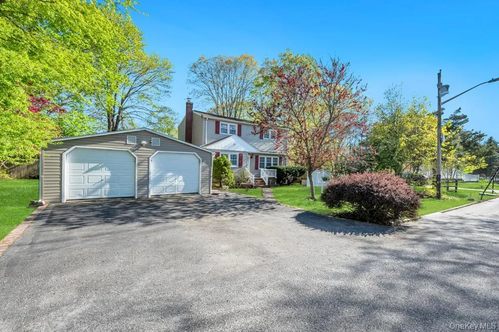 64 Spar Drive Mastic Beach, NY 11951