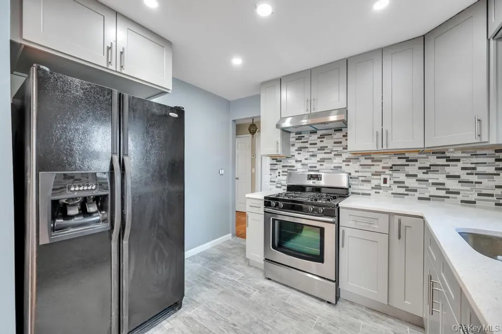 64 Spar Drive Mastic Beach, NY 11951