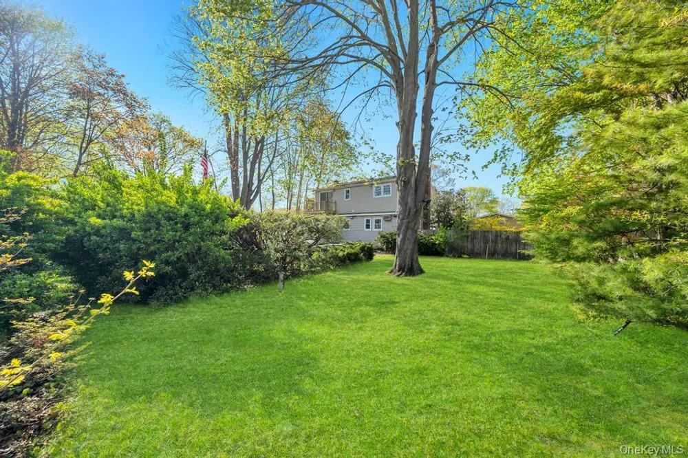 64 Spar Drive Mastic Beach, NY 11951