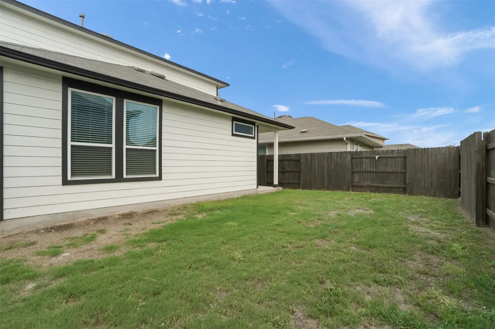 147 Heather Glen Way Maxwell, TX 78656