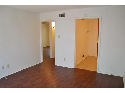 1107 Locust Street #2