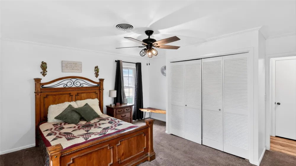 405 N Main Street Franklin, TX 77856