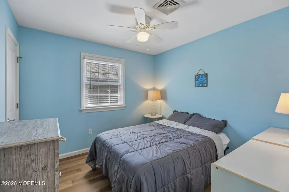 301 W 18th Street Ship Bottom, NJ 08008