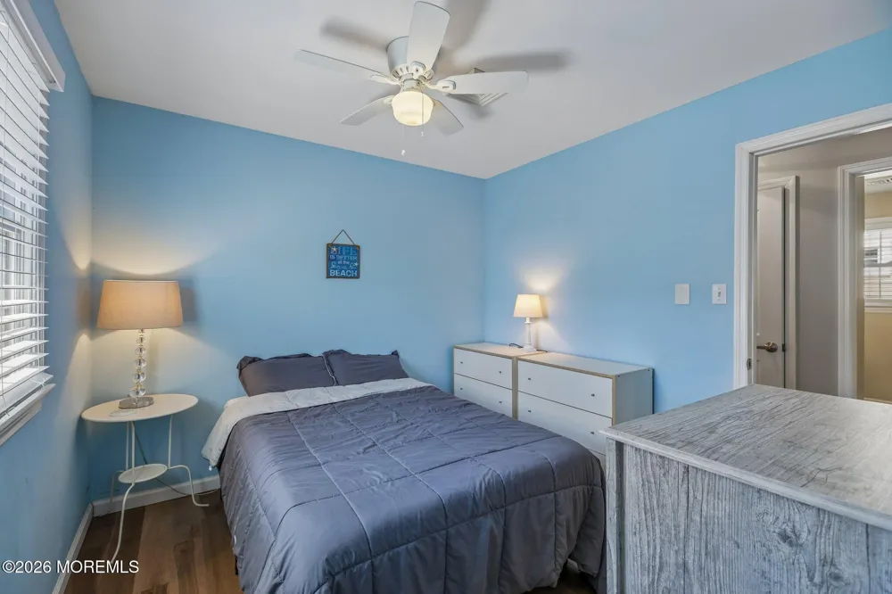 301 W 18th Street Ship Bottom, NJ 08008