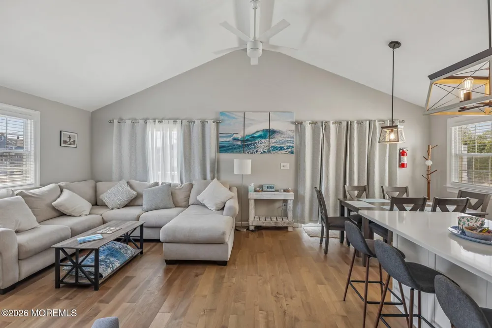 301 W 18th Street Ship Bottom, NJ 08008