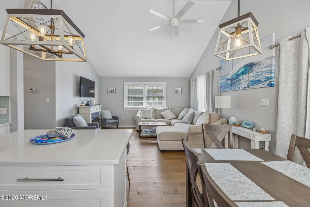301 W 18th Street Ship Bottom, NJ 08008